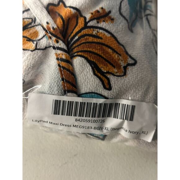 Begonia Ivory Lilypad Maxi Dress - Picture 3 of 4